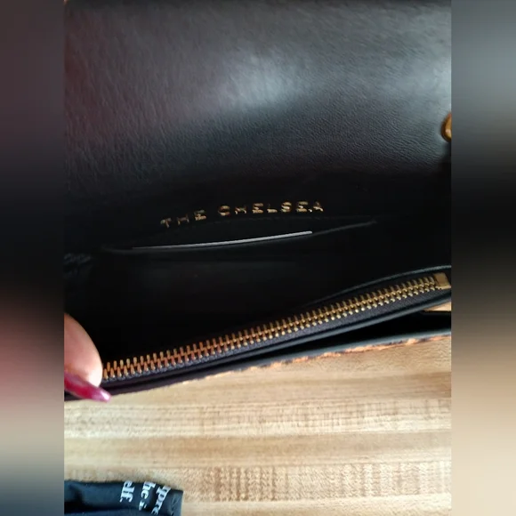 Kurt Geiger NWT "The Chelsea" Leopard Pony Hair Shoulder Bag With Dustbag - Picture 12 of 13